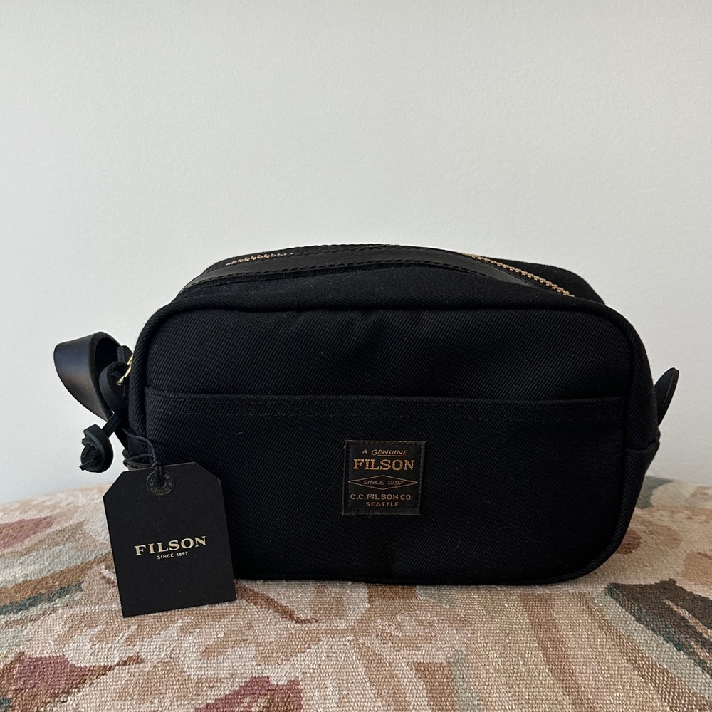 Filson Rugged Twill Dopp Black Toiletry Kit NWT